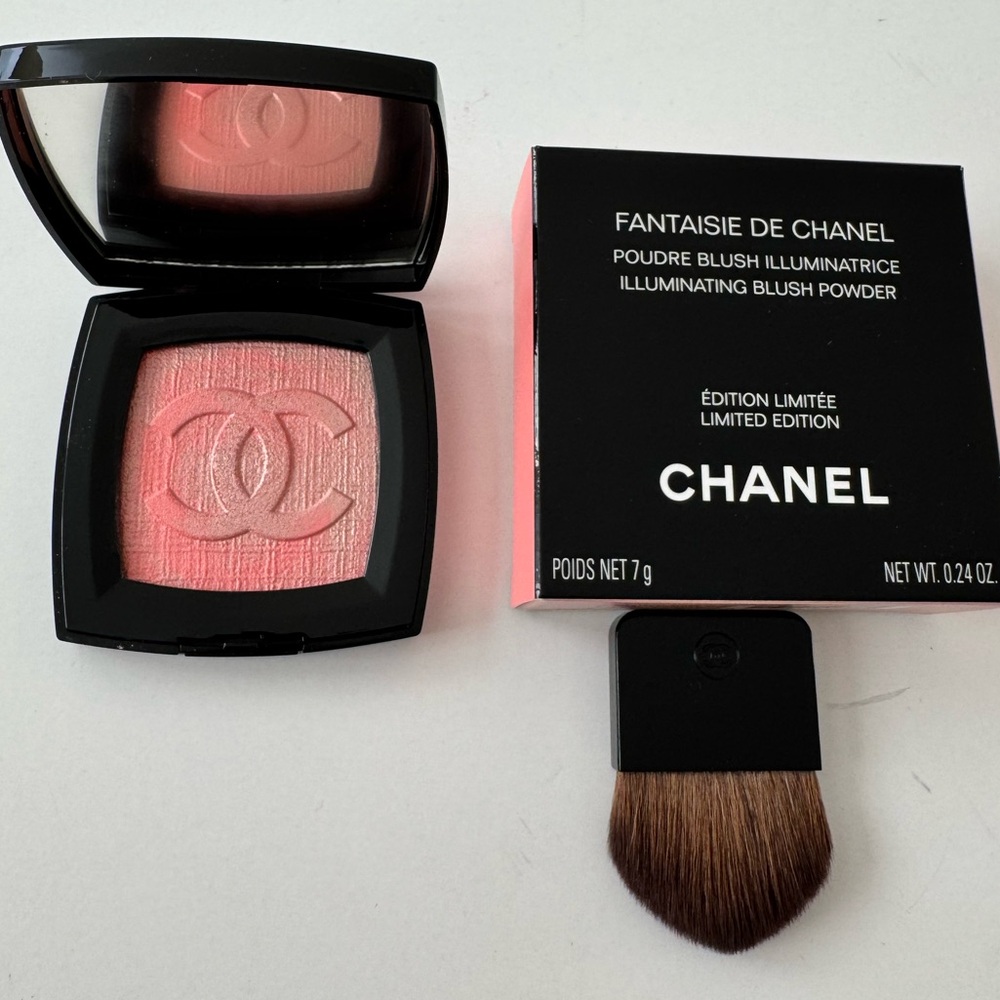 CHANEL FANTAISIE DE CHANEL ILLUMINATING POWDER